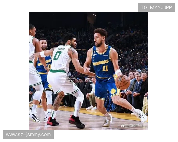 戴维森11投5中三分2中贡献14分5篮板6助攻4抢断全面表现